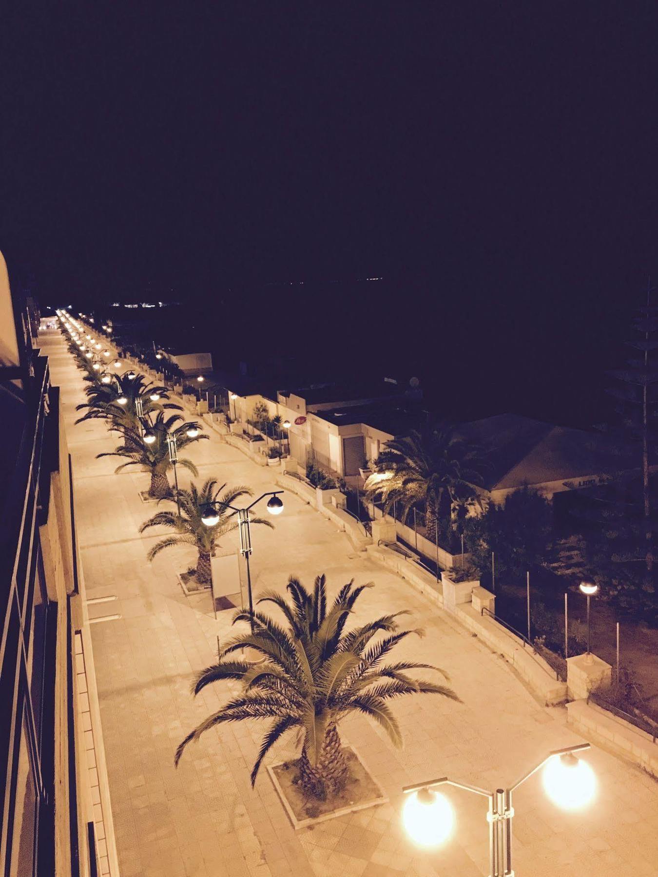 B&B Bellavista Margherita Di Savoia Buitenkant foto